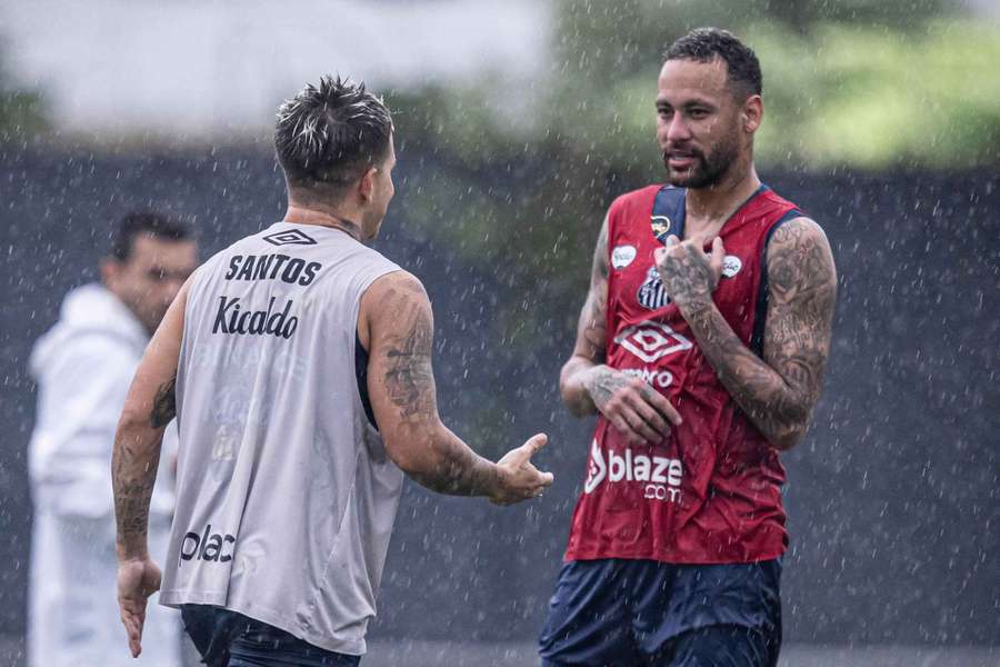 O ex-atacante do Al-Hilal treinou com seus companheiros esta semana