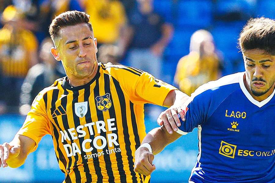 Lusitânia de Lourosa superiorizou-se no dérbi com o Feirense