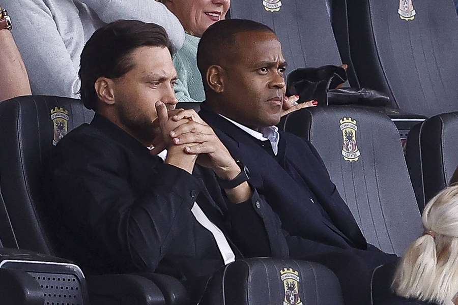 Kluivert (r.) hatte das Amt im Januar übernommen