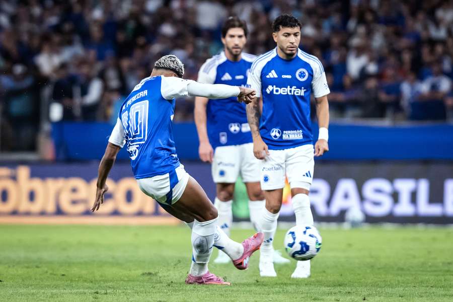 Matheus Pereira definiu a partida no segundo tempo