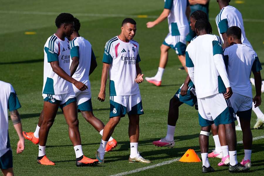 The Real Madrid squad prepare for their UCL game against Inter The Real Madrid squad prepare for their UCL game against Inter