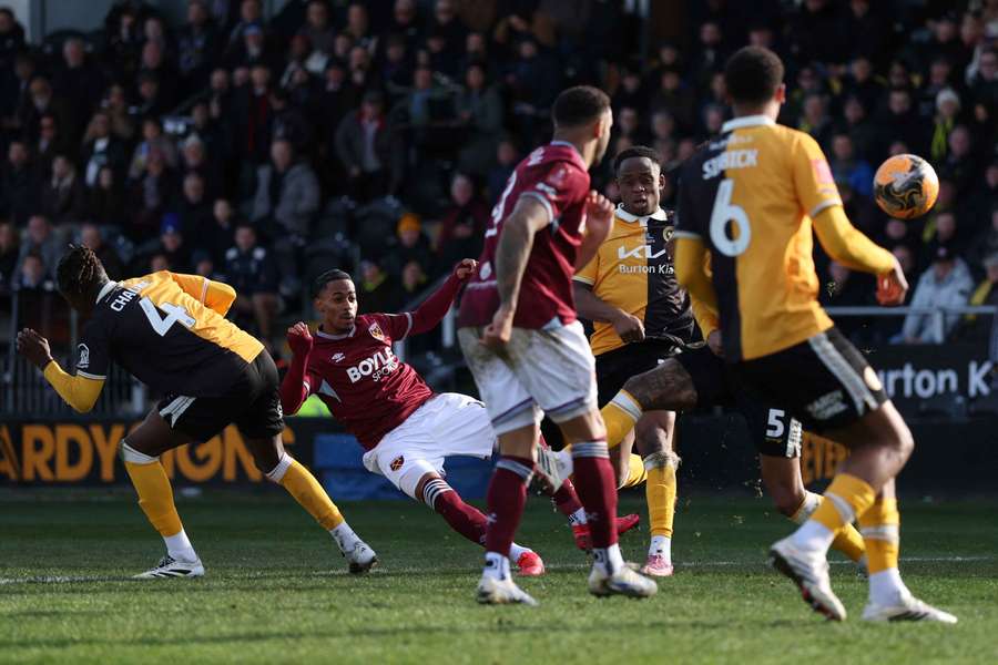 West Ham United's Crysencio Summerville scores against Burton
