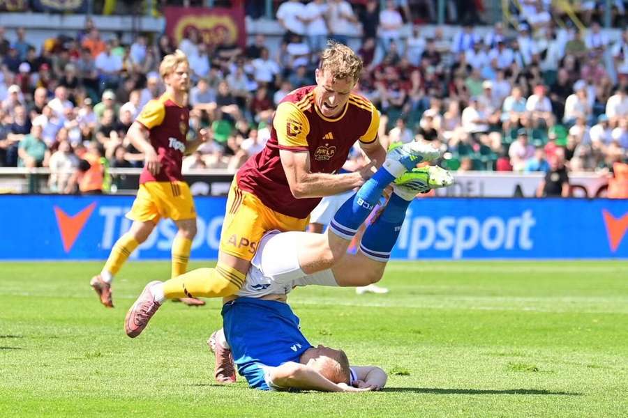 Chance Liga ONLINE: Baník hraje zápas roku na Dukle, Olomouc hraje proti Karviné
