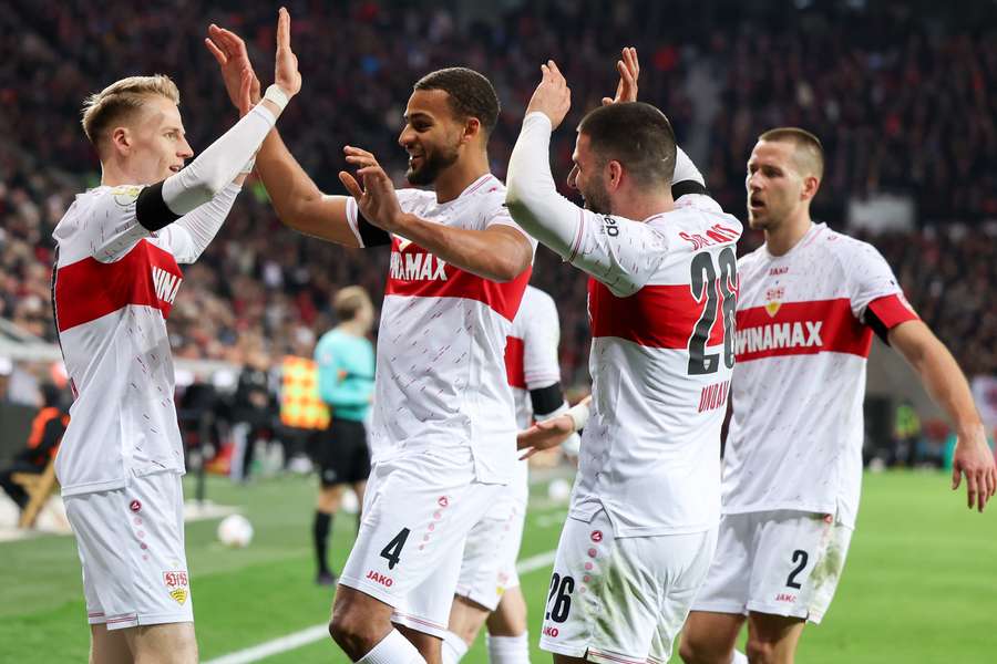 Stuttgart não conseguiu segurar vantagem que teve por dois momentos do jogo Stuttgart não conseguiu segurar vantagem que teve por dois momentos do jogo
