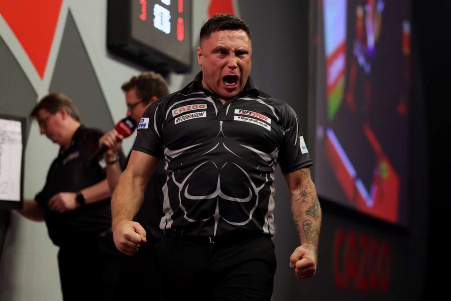 Ally Pally, den dvanáctý: Price a Clayton mezi osmičkou, Rock či Chisnall na MS končí