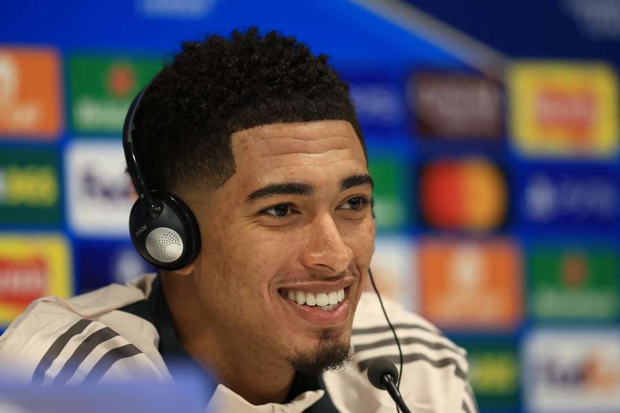 Bellingham, sonriente en Liverpool