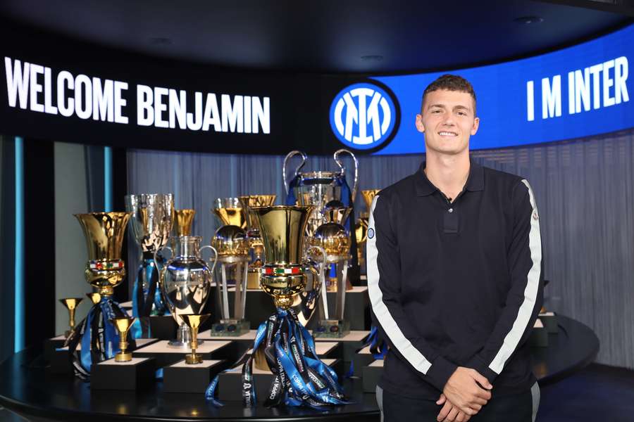 Pavard na sala dos troféus do Inter