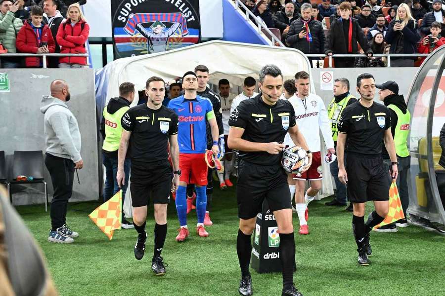 Horațiu Feșnic, delegat de CCA să conducă derby-ul FCSB - Rapid Horațiu Feșnic, delegat de CCA să conducă derby-ul FCSB - Rapid