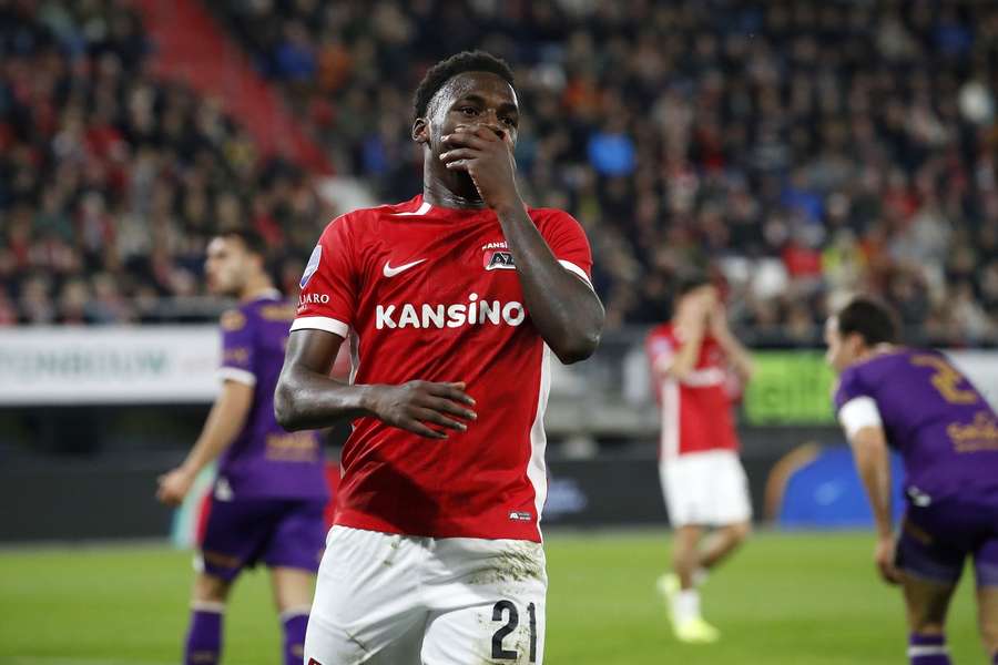 Ernest Poku zag AZ opnieuw niet winnen