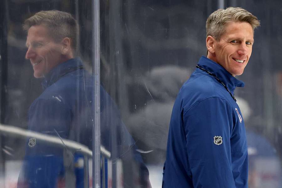 Edmonton Oilers head coach Kris Knoblauch