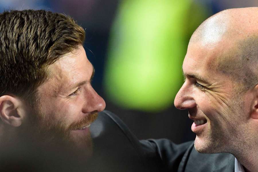 Xabi Alonso (left) and Zinedine Zidane