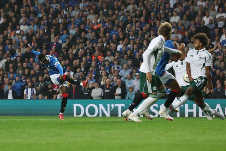 Rangers bate Panathinaikos