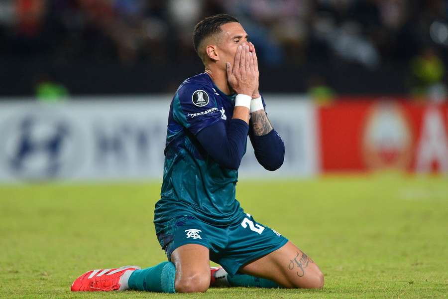 Juan Camilo Portilla, en la fase de Grupos de Copa Libertadores Juan Camilo Portilla, en la fase de Grupos de Copa Libertadores