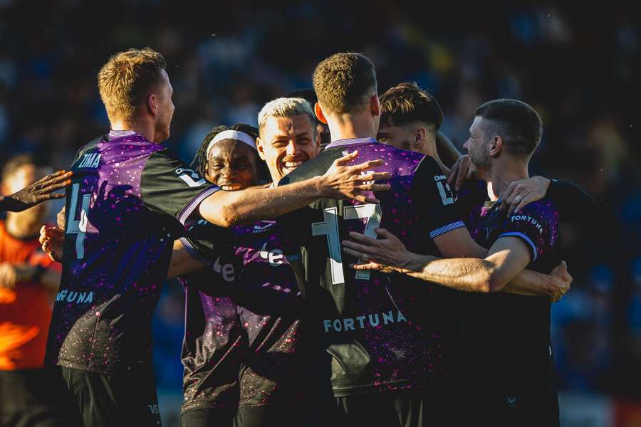 Totální dominance Slavie! V lize má jasně nejhodnotnější kádr, nejdražší hráč možná překvapí Totální dominance Slavie! V lize má jasně nejhodnotnější kádr, nejdražší hráč možná překvapí