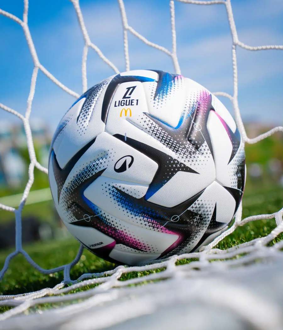 Le ballon de la Ligue 1 2025-26 Le ballon de la Ligue 1 2025-26