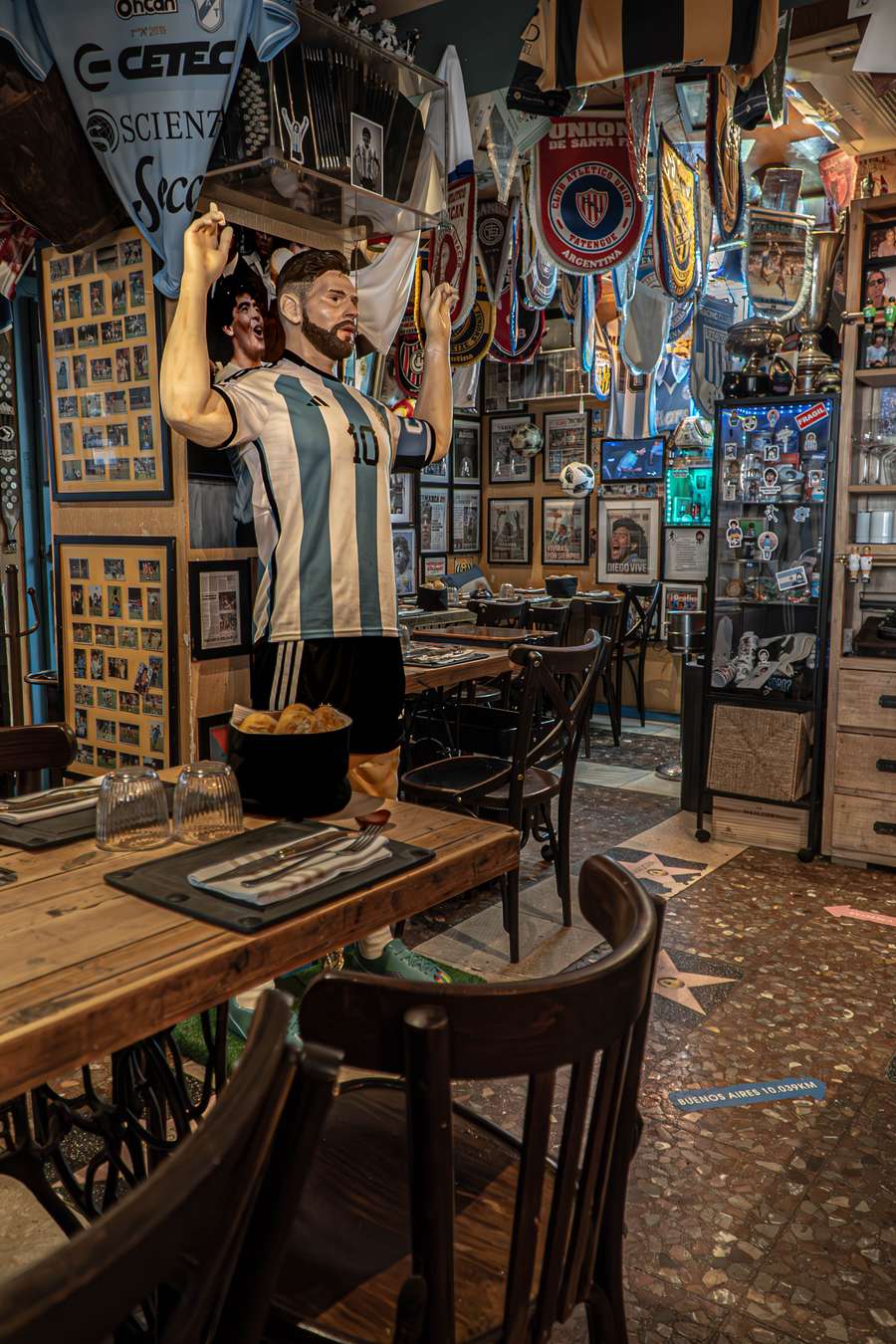 Estatua de Messi y otras colecciones Estatua de Messi y otras colecciones