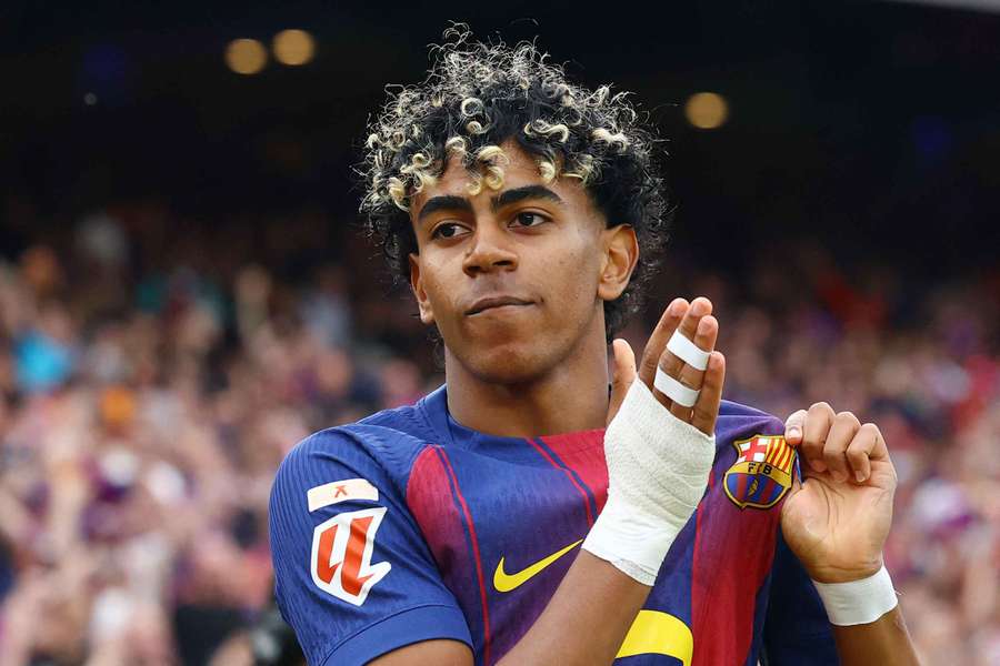 Yamal sends bold message to Barcelona fans after UCL exit: Giving up is not an option! Yamal sends bold message to Barcelona fans after UCL exit: Giving up is not an option!