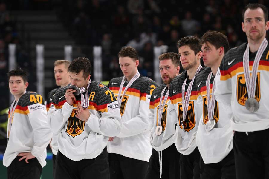 Deutschland unterliegt Kanada 2:5 und verpasst WM-Gold