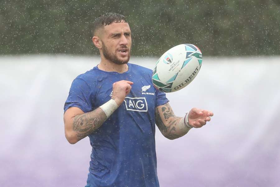 New Zealand's Perenara out for several months after rupturing Achilles in England draw