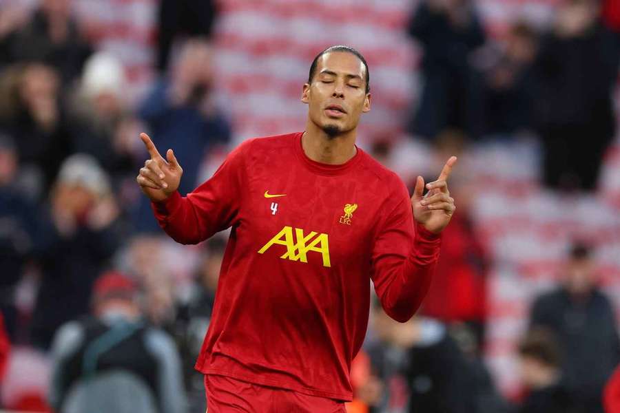 Virgil van Dijk dostal návrh nové smlouvy. Ta stará mu vyprší v Liverpoolu v létě.