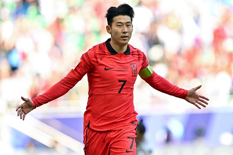 Son condemns abuse directed at South Korean players