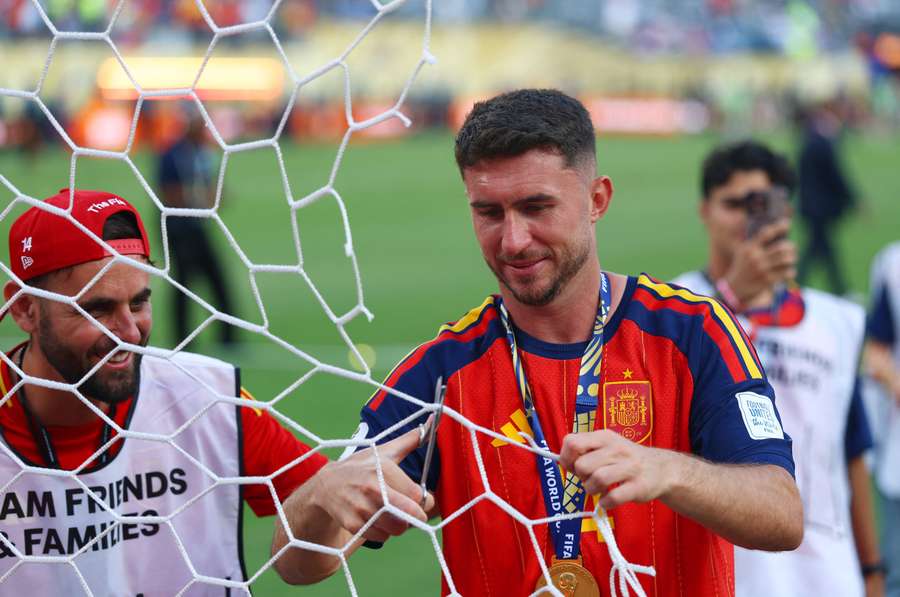 Laporte après la finale du Mondial. Laporte après la finale du Mondial.