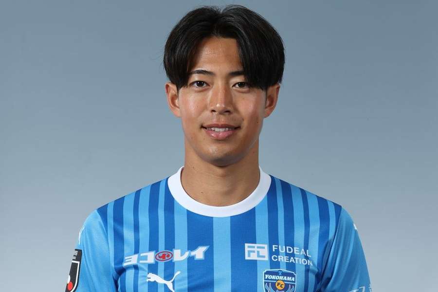 Izumi Miyata chega do Yokohama FC