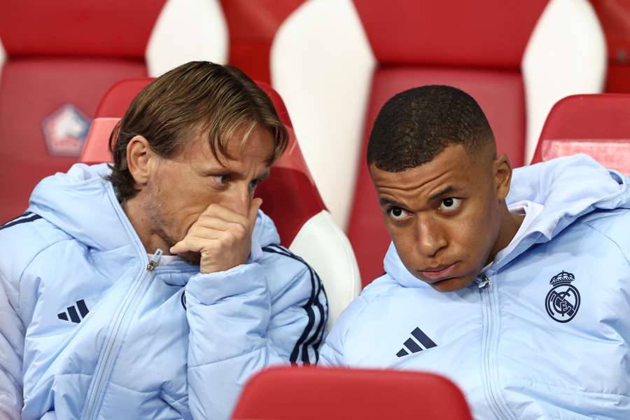 Modric e Mbappe hanno iniziato in panchina a Lille