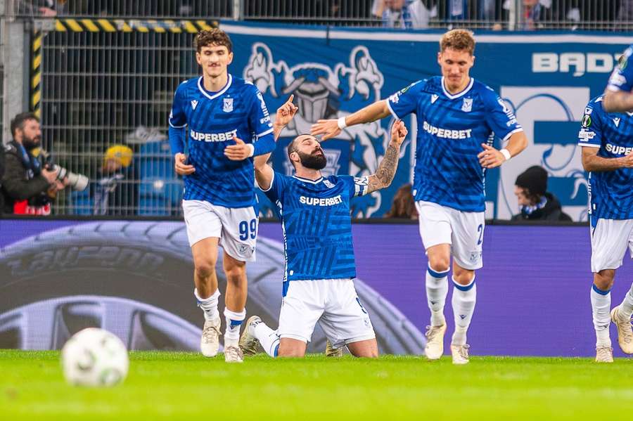 Wygranej nie ma, ale Lech utrzymuje się w walce o fazę pucharową Ligi Konferencji