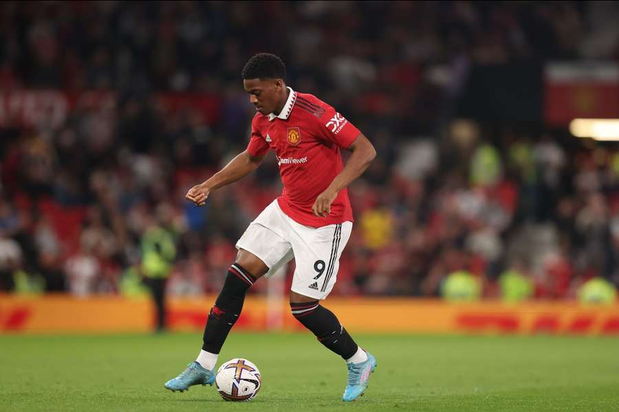 Manchester United - Arsenal: Home side to make late call on Antony but Martial ruled out