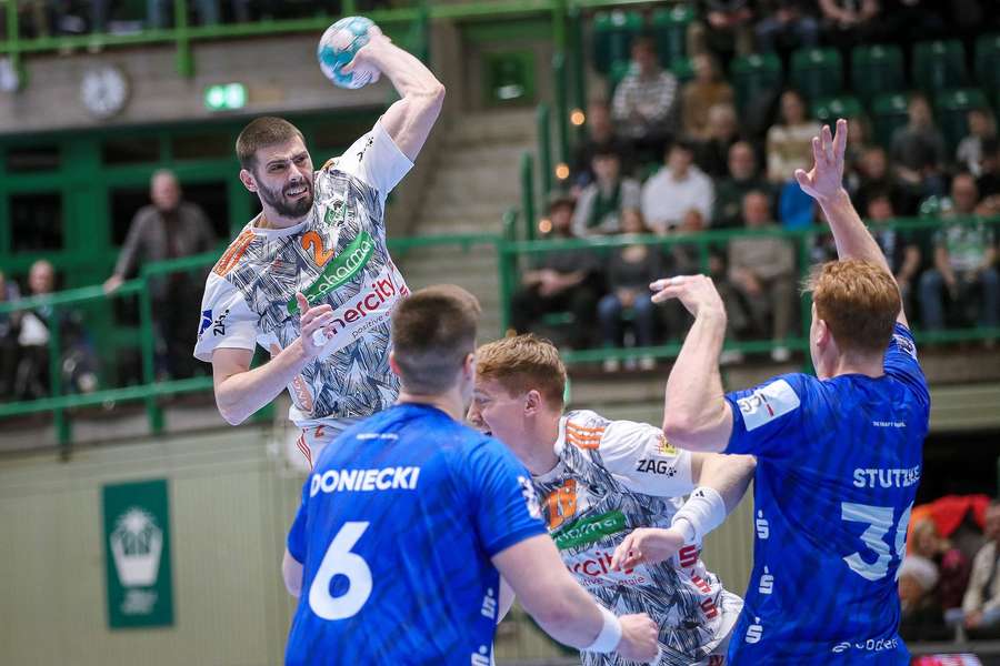 CS Dinamo dă lovitura! Un câștigător de EHF Champions League a semnat cu campioana României