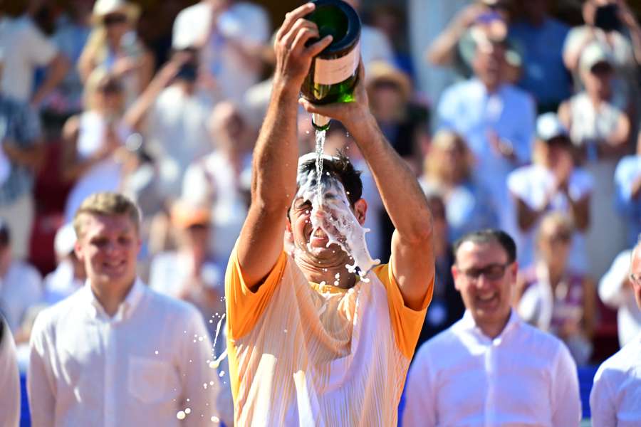 Nuno Borges festejou vitória histórica com campanhe