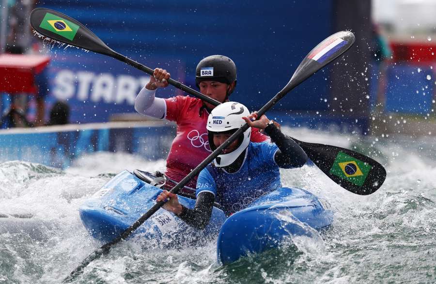 Ana Sátila possui chance de medalha no caiaque cross