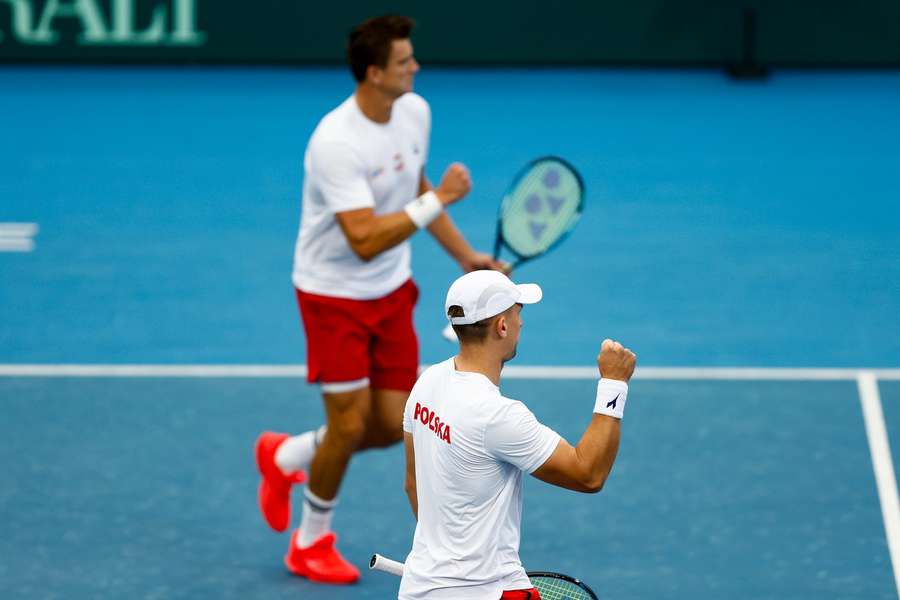 Tenis Flash: Polska przegrywa z Australią po meczu deblowym Tenis Flash: Polska przegrywa z Australią po meczu deblowym