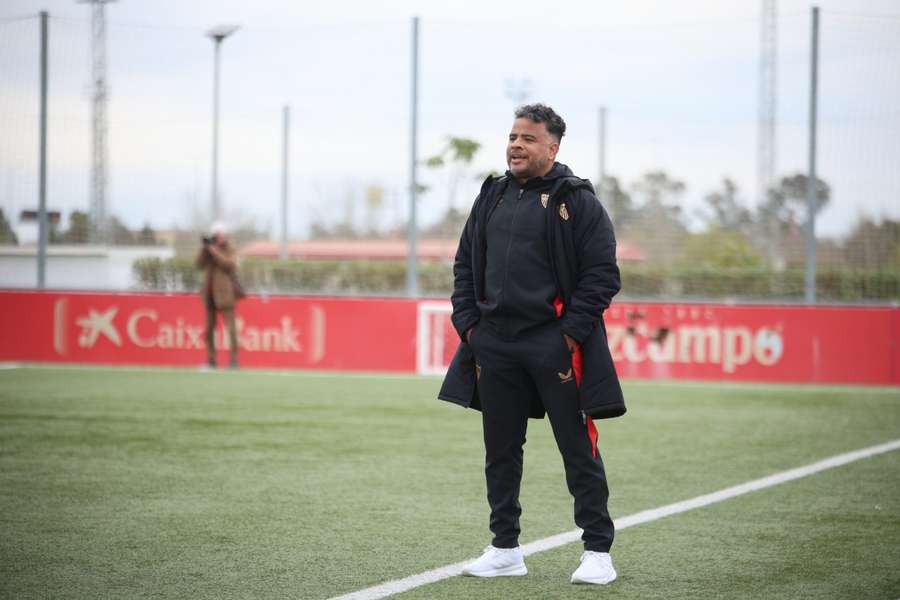 Coach Oscar Olomo
