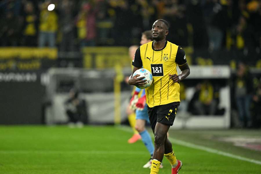 Guirassy durfte den Matchball mit nach Hause nehmen Guirassy durfte den Matchball mit nach Hause nehmen