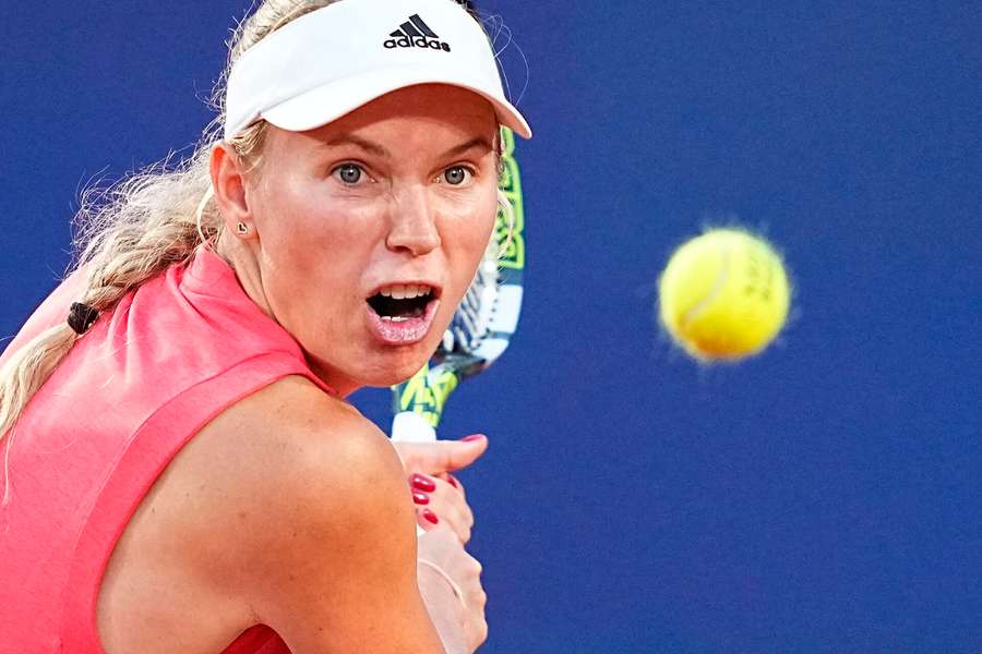 Var to bolde fra fiasko: Wozniacki laver stort comeback mod højtråbende ægypter