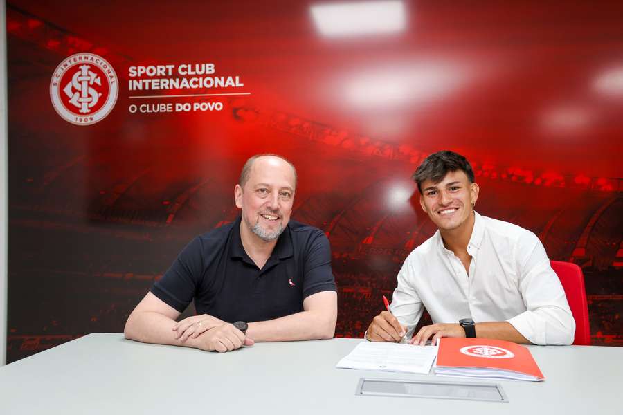 Bernabei assinou contrato de quatro anos com o Inter Bernabei assinou contrato de quatro anos com o Inter
