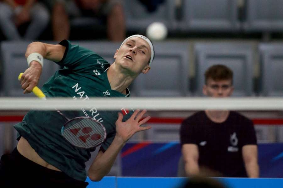 Axelsen overvinder forfærdelig start og tager guld ved European Games