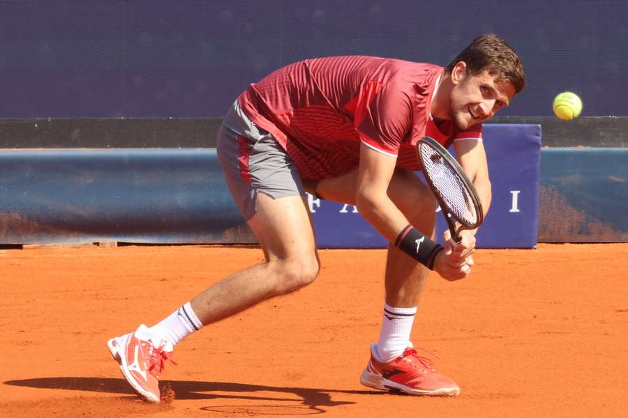 Vít Kopřiva během zápasu s Flaviem Cobollim.