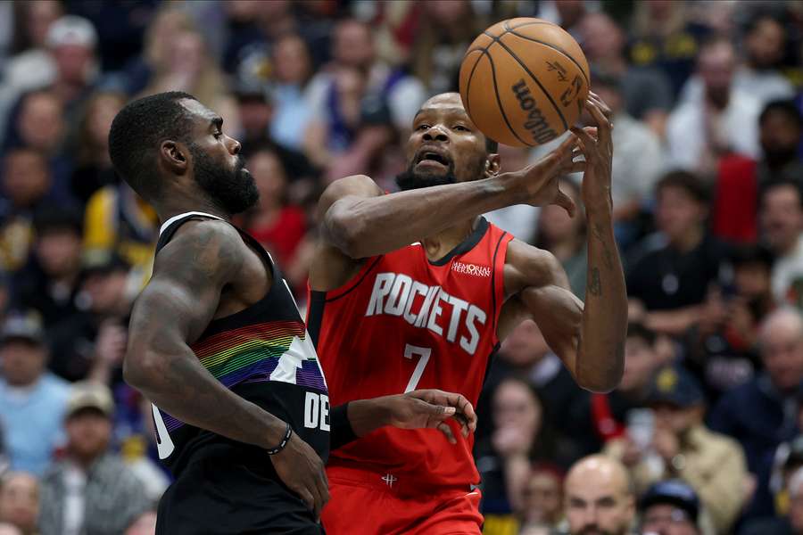 Durant destacó con los Rockets