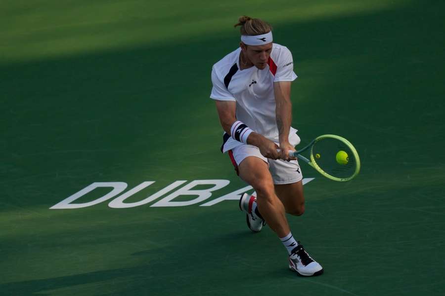 Davidovich ganó en su debut en Dubái.