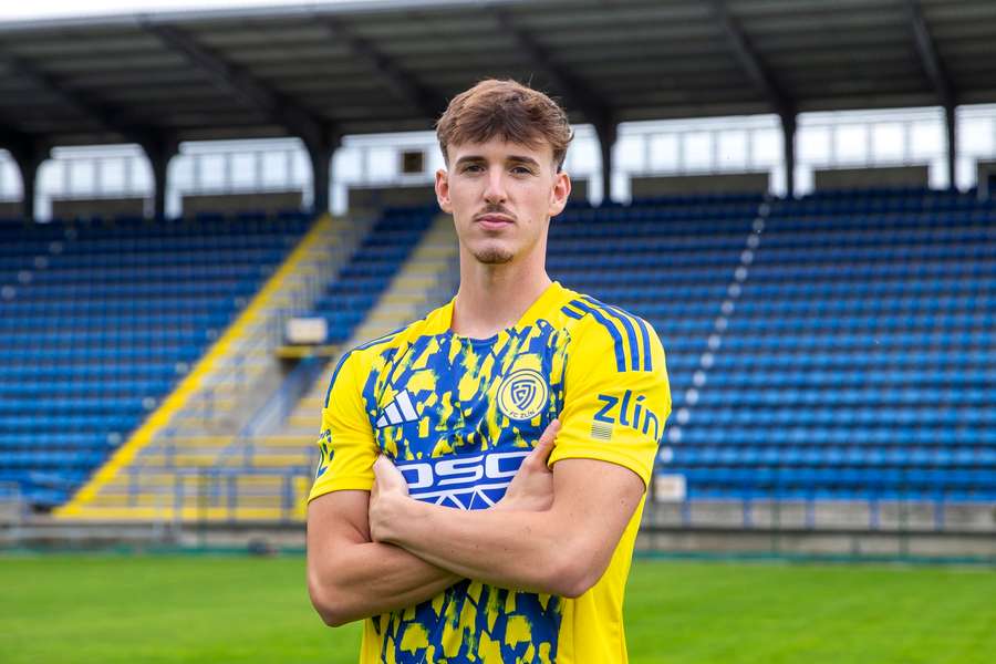 Lopes pózuje v barvách Zlína.