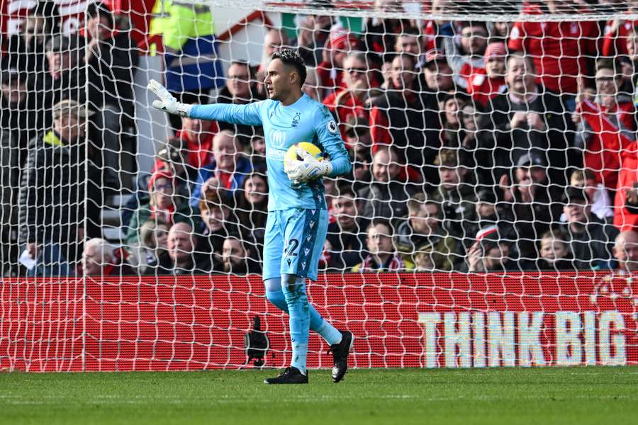 Navas teve grande participação na sua estreia