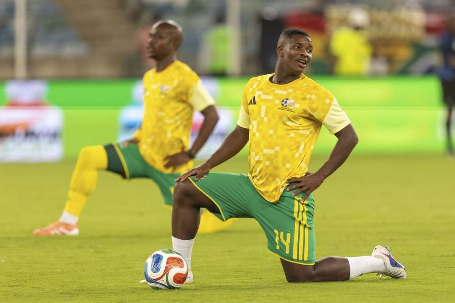 Mbekezli Mbokazi only scores 'worldies' Mbekezli Mbokazi only scores 'worldies'