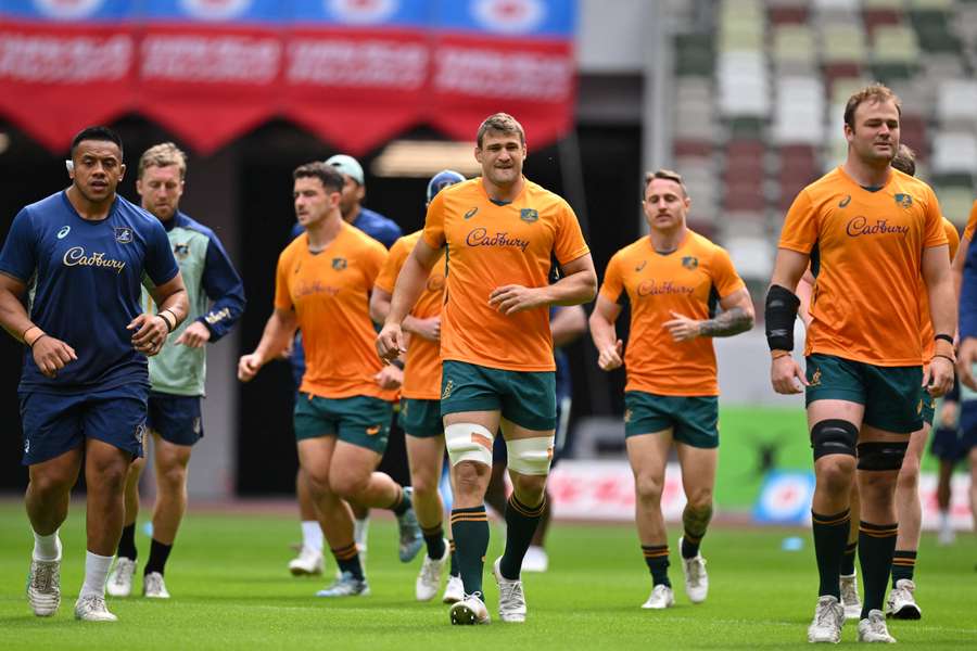 Nick Champion de Crespigny goes through his first captain's run as Wallabies skipper on Friday.