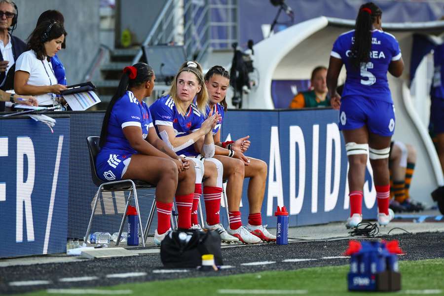 Le match du XV de France face à l'Australie interrompu en raison d'un incendie près du stade Le match du XV de France face à l'Australie interrompu en raison d'un incendie près du stade