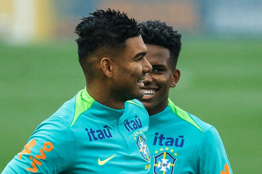 Casemiro e Estêvão estão em grupo seleto de Ancelotti na Seleção