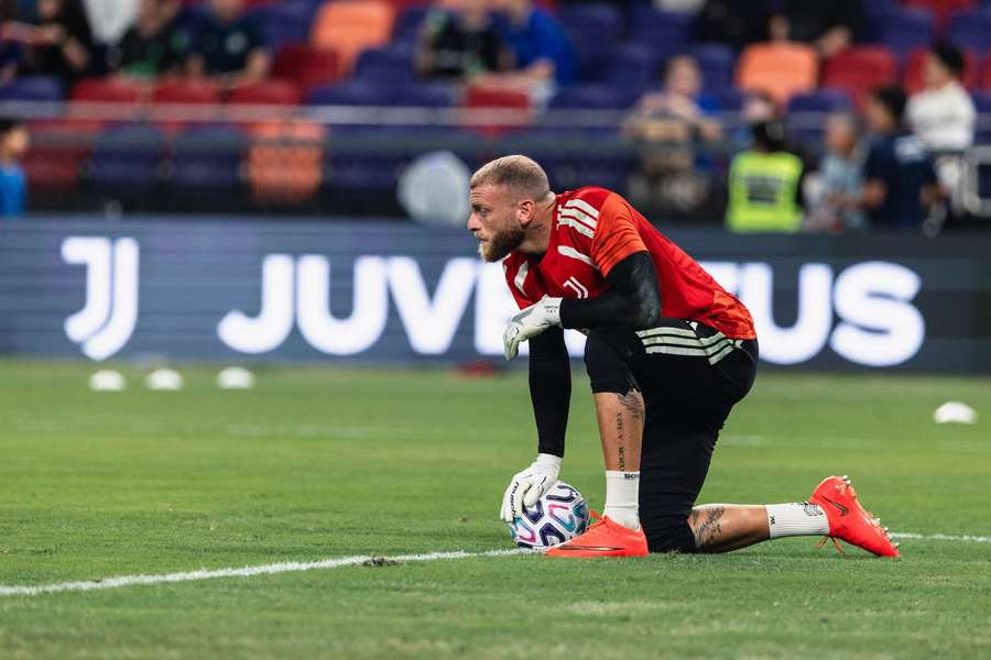 Strasbourg completes loan signing of Chelsea goalkeeper Jorgensen Strasbourg completes loan signing of Chelsea goalkeeper Jorgensen