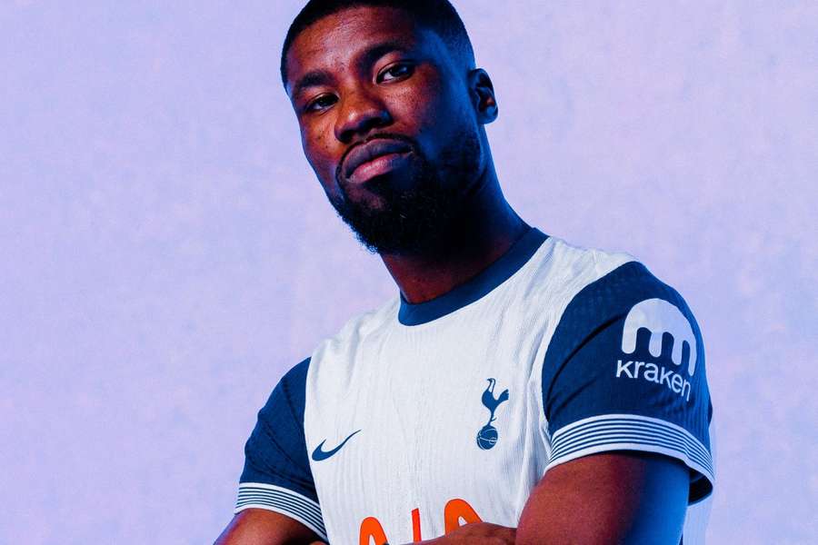DONE DEAL Tottenham announce Danso signing